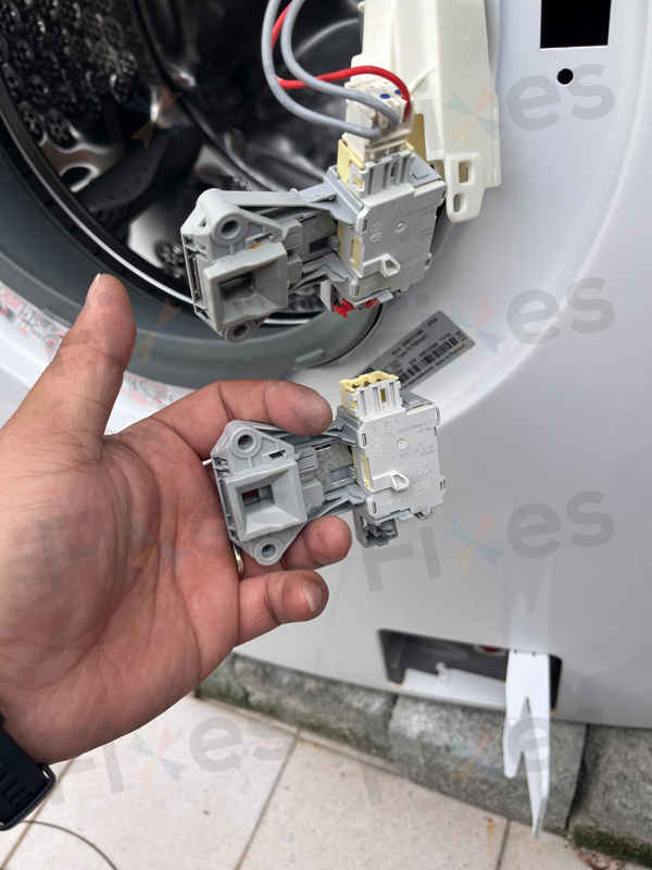 出現故障碼E40,門鎖問題🧐Zanussi金章牌前置式洗衣機 ZWH71246