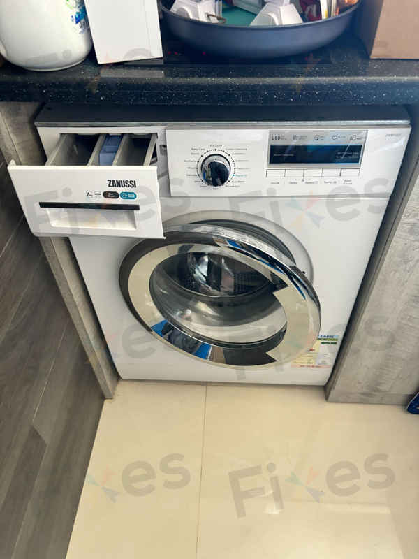 這部Zanussi ZWM系列洗衣機的E60警報，竟與使用時間有密切關係 ⏰