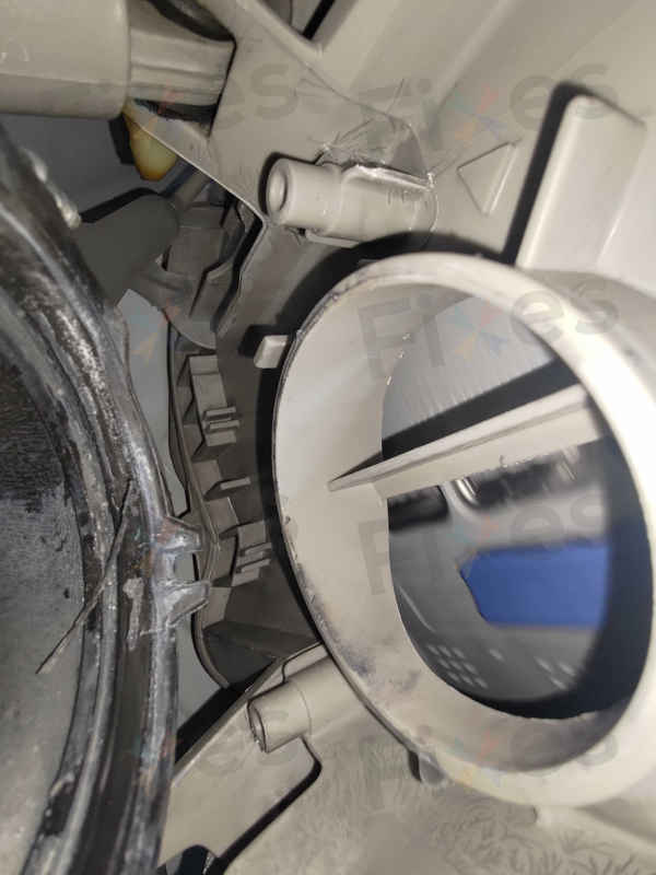 這部伊萊克斯EW系列洗衣機突然停擺,EA0故障碼背後的嬰兒毛巾尋寶記 🧩