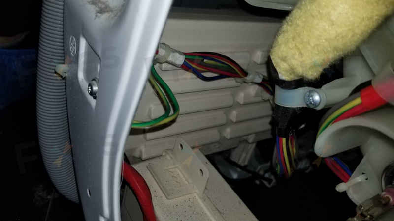 出現故障碼Ed1,電子板問題💥Whirlpool惠而浦前置式洗衣機 FRAL80211
