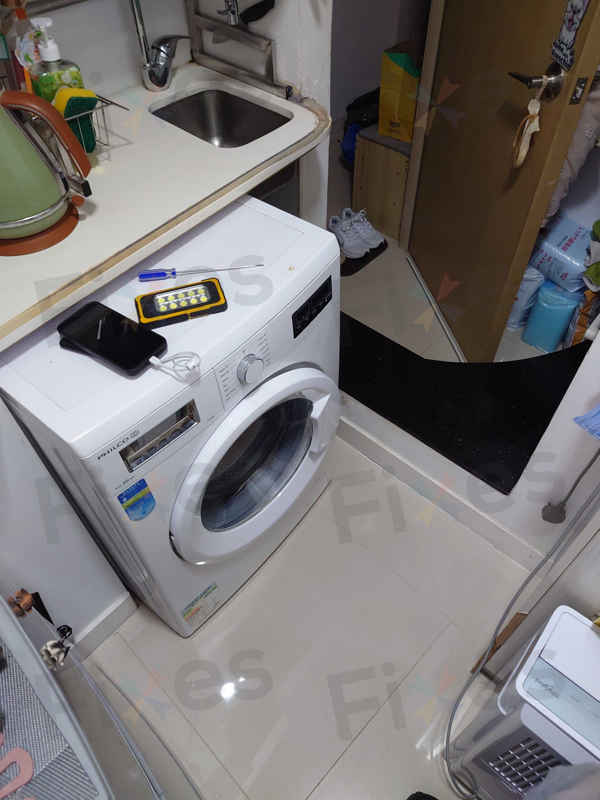這部飛歌牌PV系列洗衣機ERR7排水緩慢？師傅到府拆管驚見吸色紙纖維堵塞💧