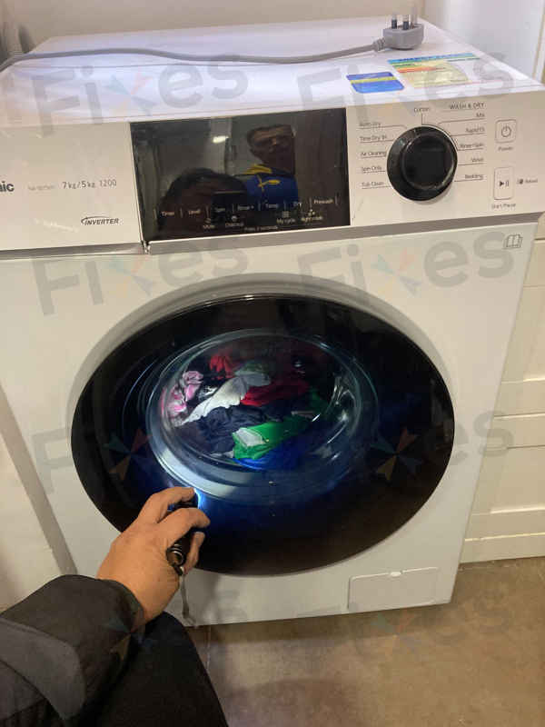 Panasonic NA系列洗衣機F故障碼背後的真相：排水泵內藏硬幣導致損壞🔍