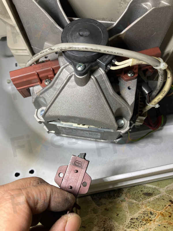 出現故障碼F01😓Whirlpool惠而浦前置式洗衣機 FFCR70110