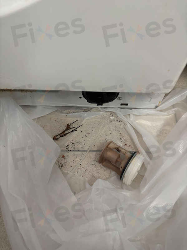 這部惠而浦FFCR系列洗衣機F05故障碼背後的多重老化問題，黃太選擇排水泵優先策略 🎯