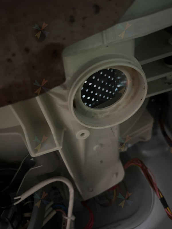 護老院的緊急救援：這部Whirlpool FWG系列洗衣機F05故障碼排水實錄💧