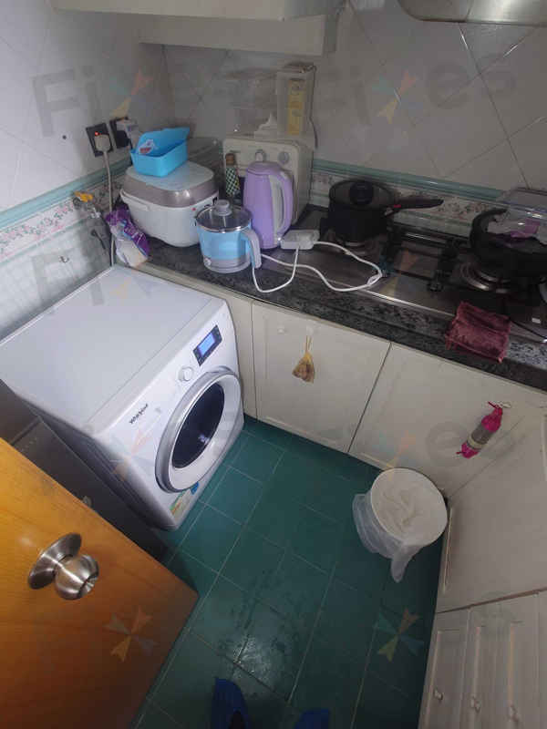 客戶AI自救無效轉求師傅：惠而浦WFCR系列洗衣機F05排水泵故障解決全程 🛠️