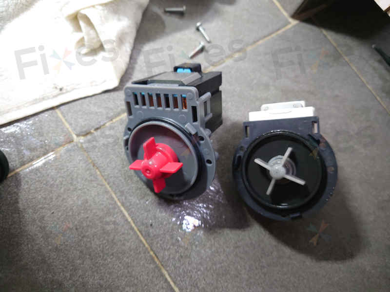異物夾擊現場：這部惠而浦CFCR系列洗衣機因F05故障遭硬幣髮夾阻礙 😮