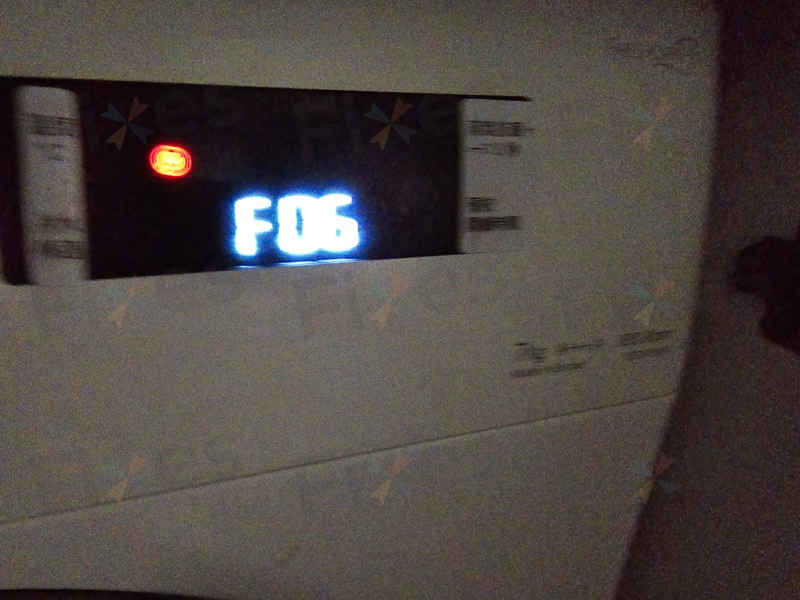 出現故障碼F06，門鎖掣老化🚫Whirlpool惠而浦前置式洗衣機 CFCR70810