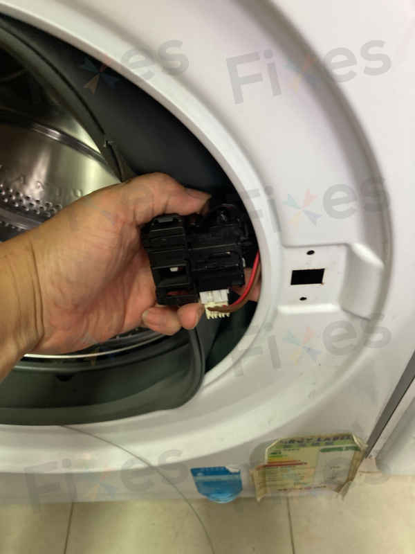 惠而浦「CFCR系列」洗衣機F06故障碼解析 🔍 師傅如何解決門鎖問題