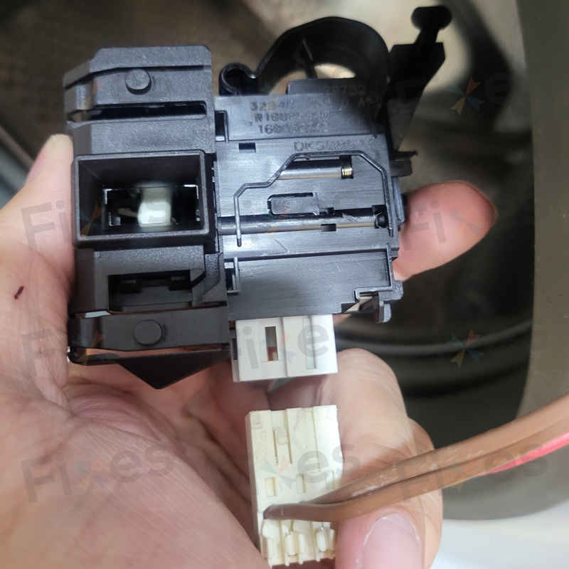 出現故障碼F06，門鎖問題🔑Whirlpool惠而浦前置式洗衣機 WFCR96430