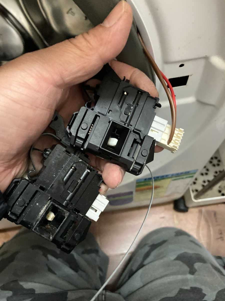 出現故障碼F06,門鎖問題😵Whirlpool惠而浦前置式洗衣機 CFCR70111