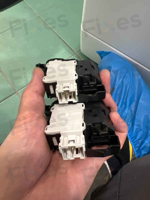 出現故障碼F06，更換門鎖掣🔒Whirlpool惠而浦前置式洗衣機 FFCR70120