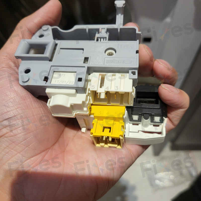 出現故障碼F06🔒Scholtes前置式洗衣機 SDLE129EU