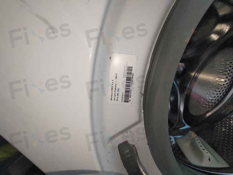 師傅上門處理惠而浦CFCR系列洗衣機F06故障碼，排水泵內清出二十多個硬幣 💰