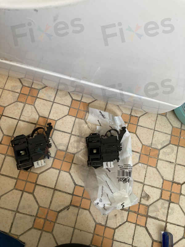 這部惠而浦FWG系列洗衣機F06故障碼連連出現🧩更換門鎖掣快速解決