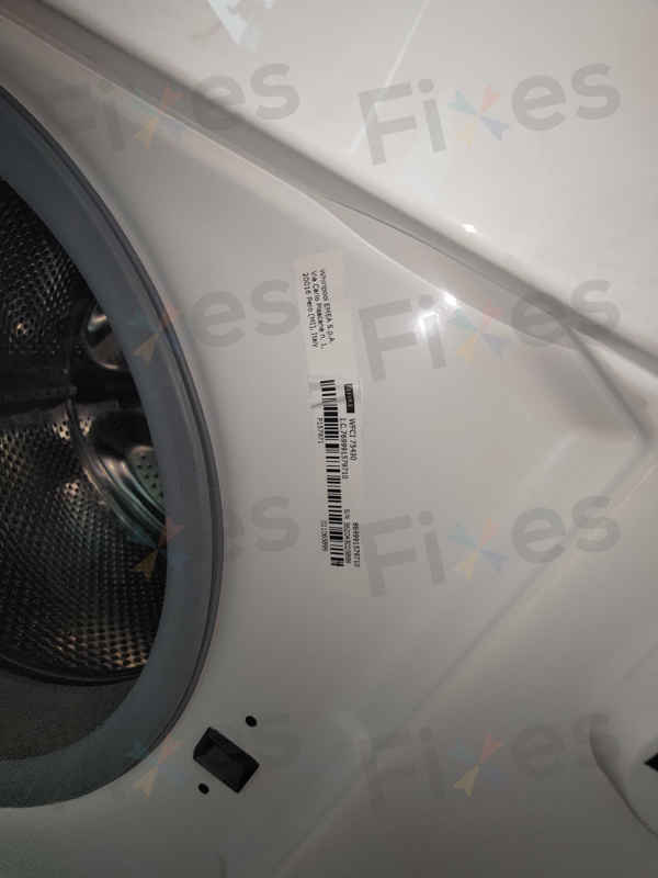 過量洗衣液引發惠而浦洗衣機F15故障,烘乾發熱線受損 🧼