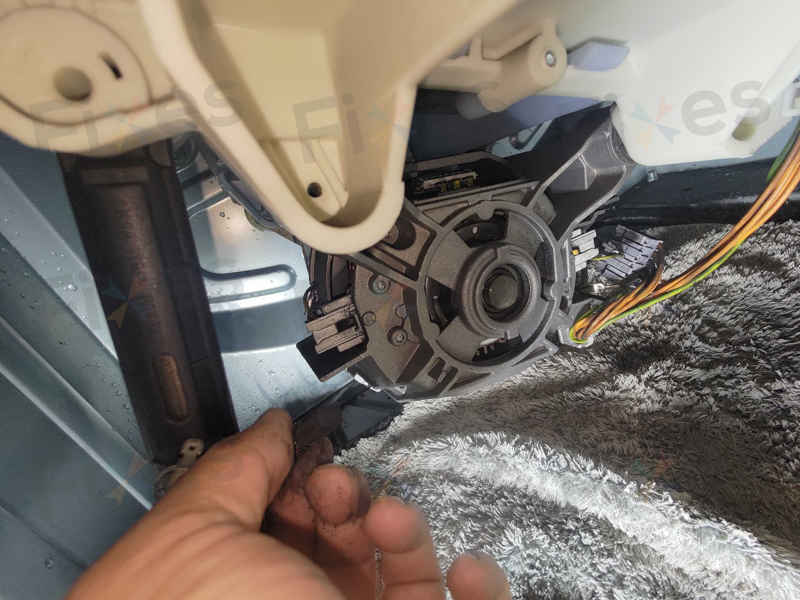 偏遠村屋不想換新機?這部西門子WM系列洗衣機F21故障碼碳刷更換過程 🌿
