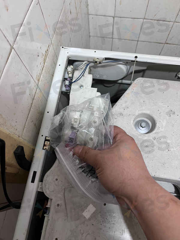 出現故障碼h2o😥Indesit依達時前置式洗衣機 EWD71052HK