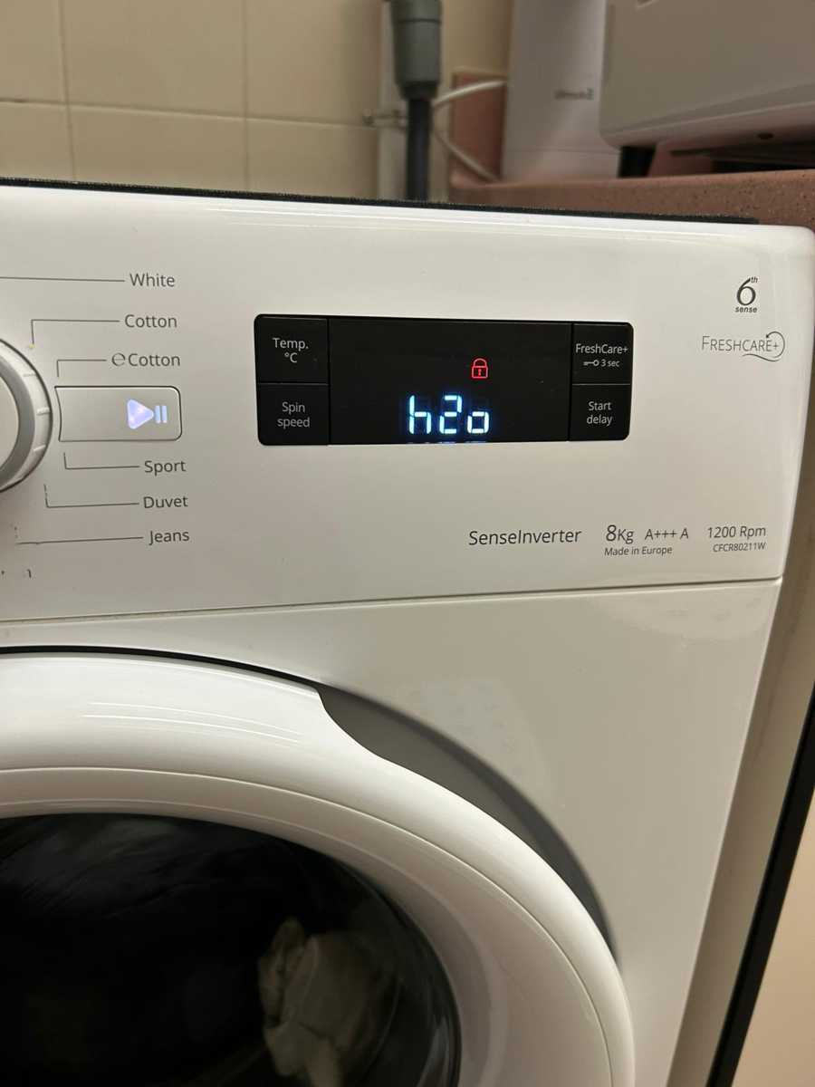 這部Whirlpool CFCR系列洗衣機h2o錯誤碼現場檢測,揭示入水掣這個關鍵部件🕵️