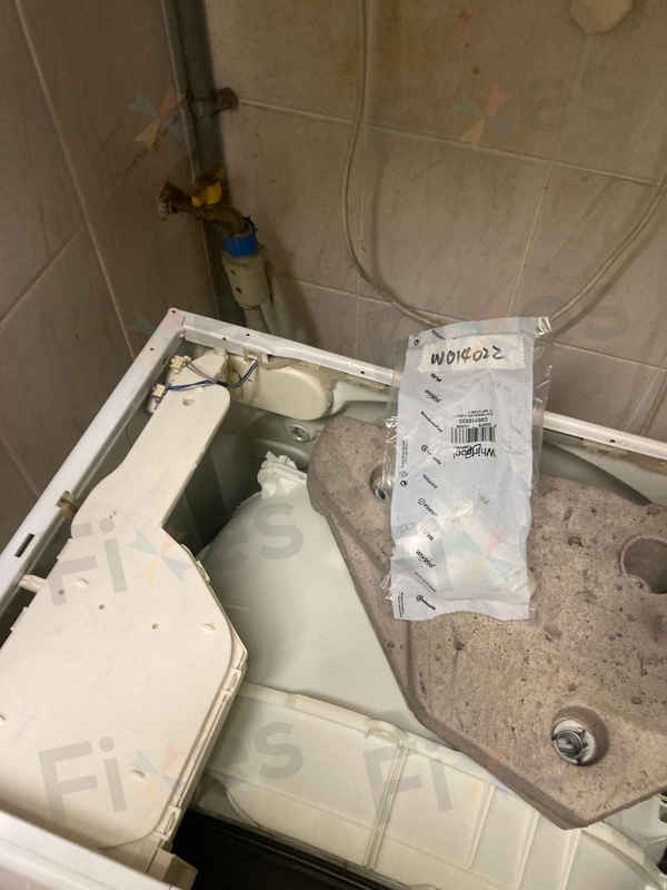 洗衣時間拖成無限賽跑?這部惠而浦CFCR系列洗衣機冒出H2O故障碼⏳