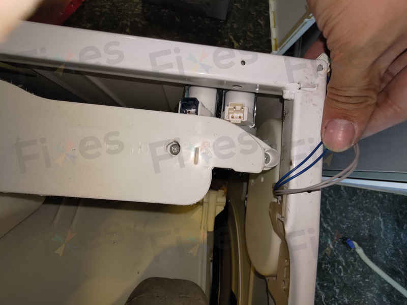 解密惠而浦洗衣機的h2o故障碼：一次意外的入水掣更換經歷 🕵️