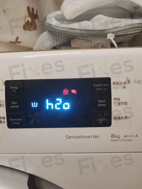 洗衣時間拖成無限賽跑?這部惠而浦CFCR系列洗衣機冒出H2O故障碼⏳