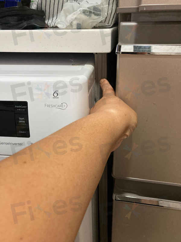 惠而浦洗衣機h2o故障碼求助，客戶意外發現裝修設計大疏忽 😱