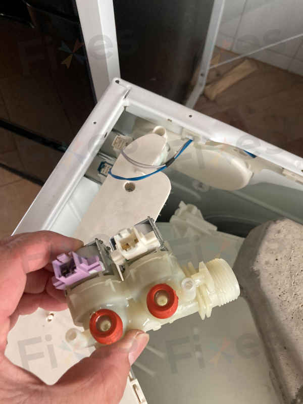 廚房空間有限難換機？惠而浦CFCR系列洗衣機h2o故障碼15分鐘修復實錄 🏠