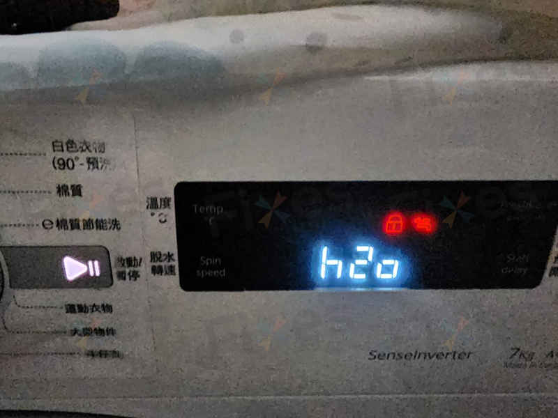 現場更換入水掣與入水喉,這部惠而浦CFCR系列洗衣機h2o故障順利解除😌