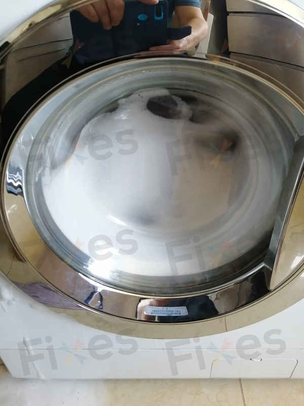 這部LG洗衣機的排水泵更換過程，解決了OE故障碼 🔧