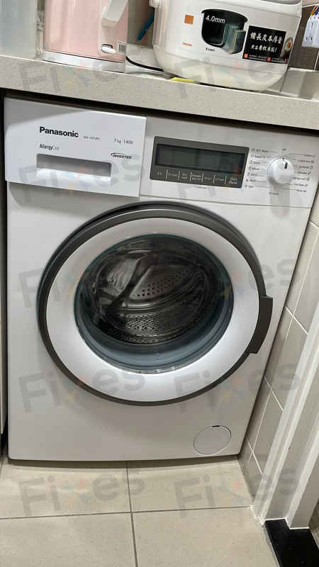 這部Panasonic NA系列前置式洗衣機U11故障，柔順劑殘留引發排水隱憂💧