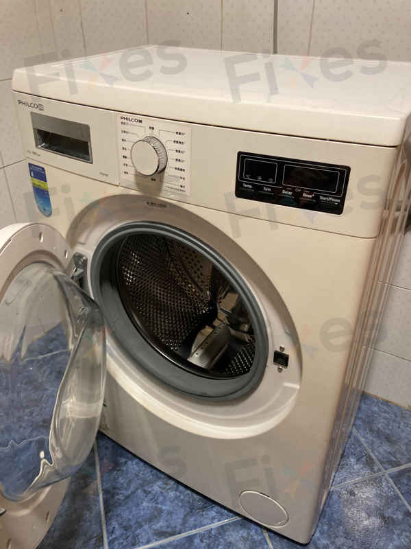這部Philco PV系列洗衣機出現E03故障碼:排水泵堵塞竟因吸色紙所致 🤔