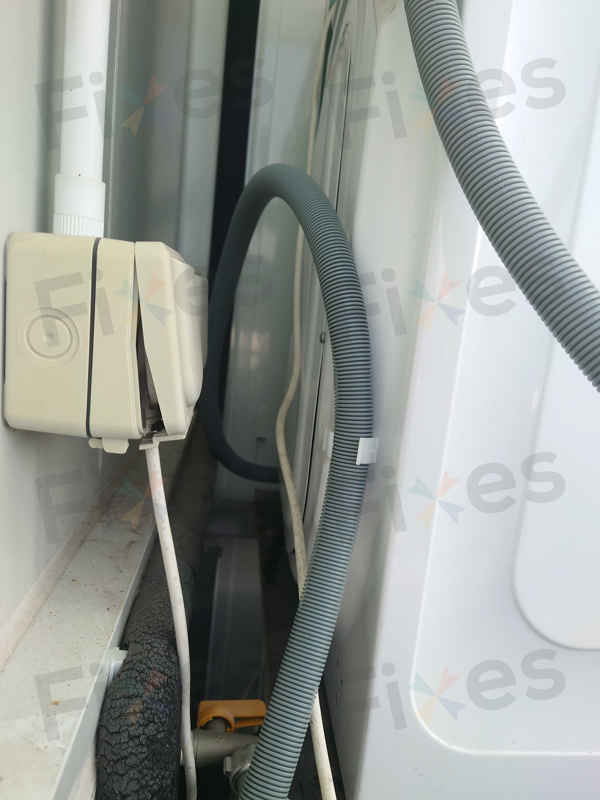 排水喉不當安裝？惠而浦FFCR系列洗衣機H2O故障碼排查心路歷程🚀