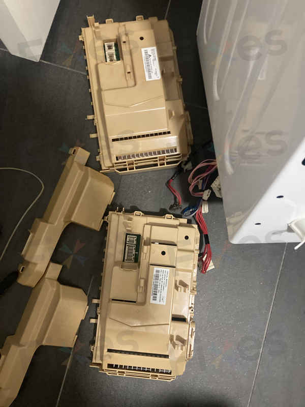 出現故障碼F18🔍Whirlpool惠而浦前置式洗衣機 CFCR70111