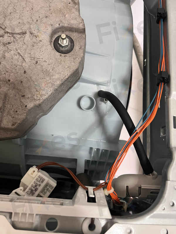 機底漏水導致出現故障碼E23🔧Bosch博世前置式洗衣機 WAW28440SG/14
