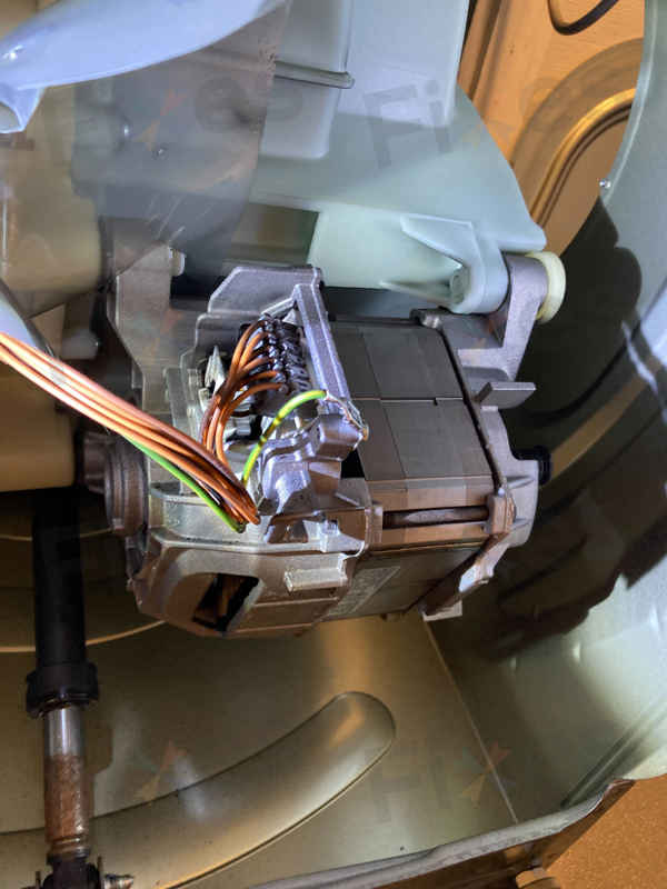 出現故障碼E02🔍Siemens西門子前置式洗衣機 WM12E260HK/A7