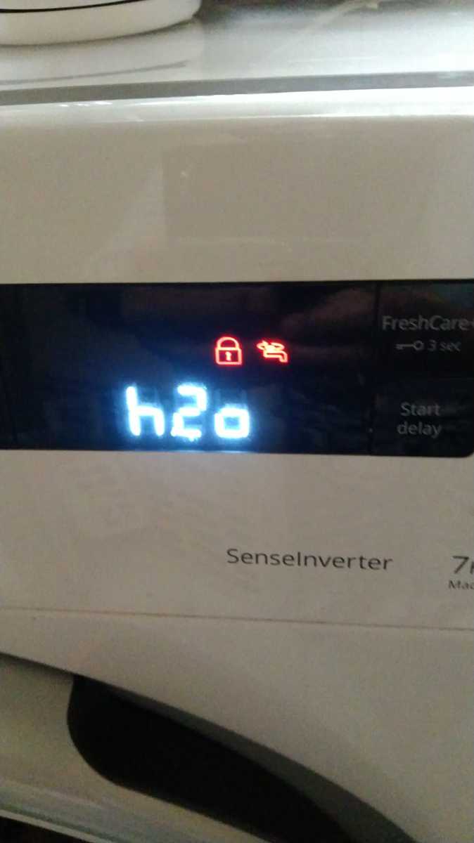 出現故障碼h2o，入水相關問題💧Whirlpool惠而浦前置式洗衣機 CFCR70111