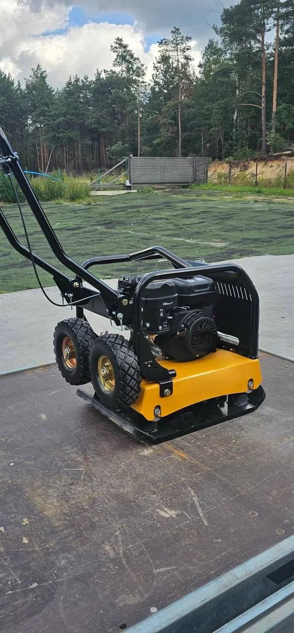 Markplattkompakt 120 kg 32 kN LONCIN 2