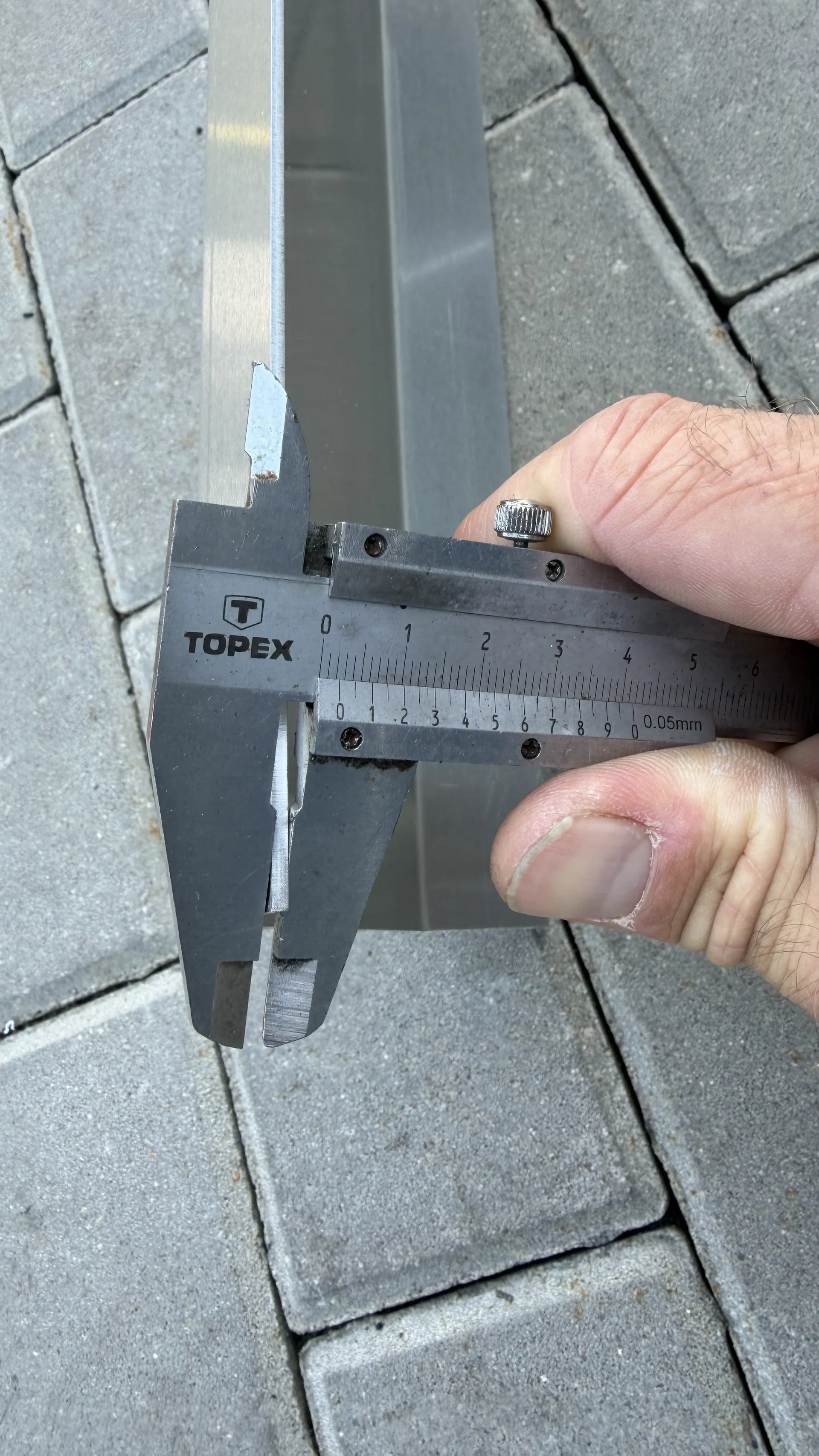 PROFILFIX 100 – manual paving screed made of aircraft-grade aluminum for sub-base profiling 2