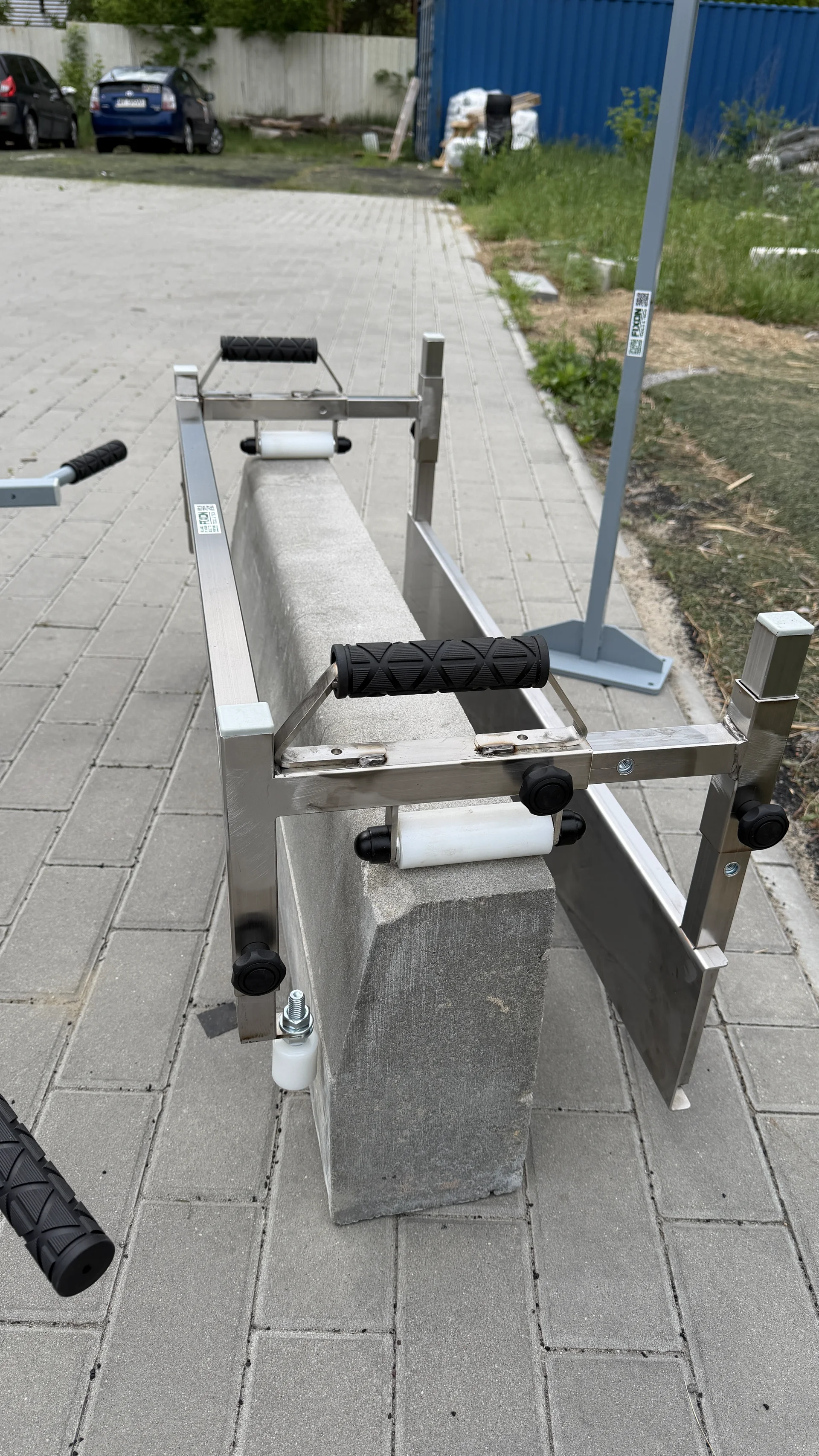 KANTSTENSPAKET PRO
Komplett system för montering av kantsten 5