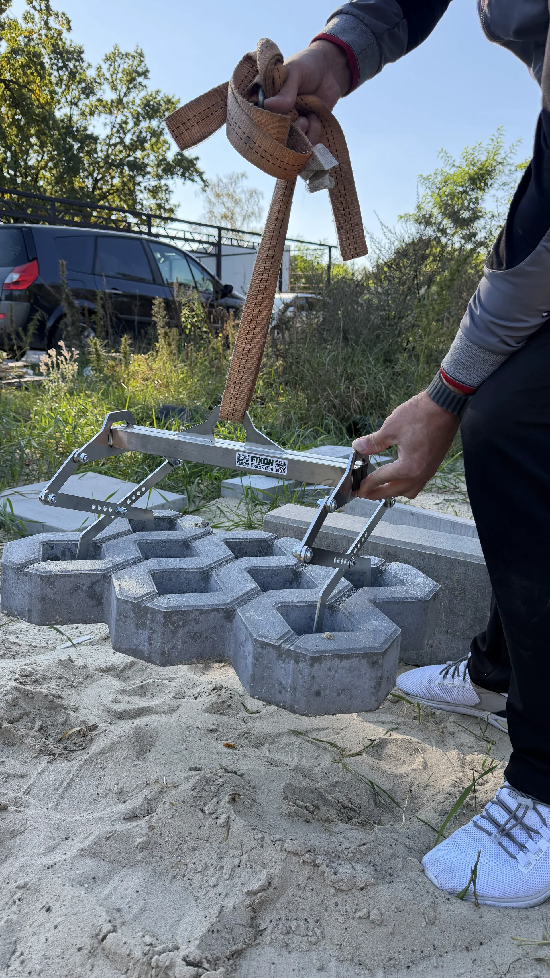 GRIX SYSTEM ADAPTER + 2× GRIX — a stable system for carrying elements 7