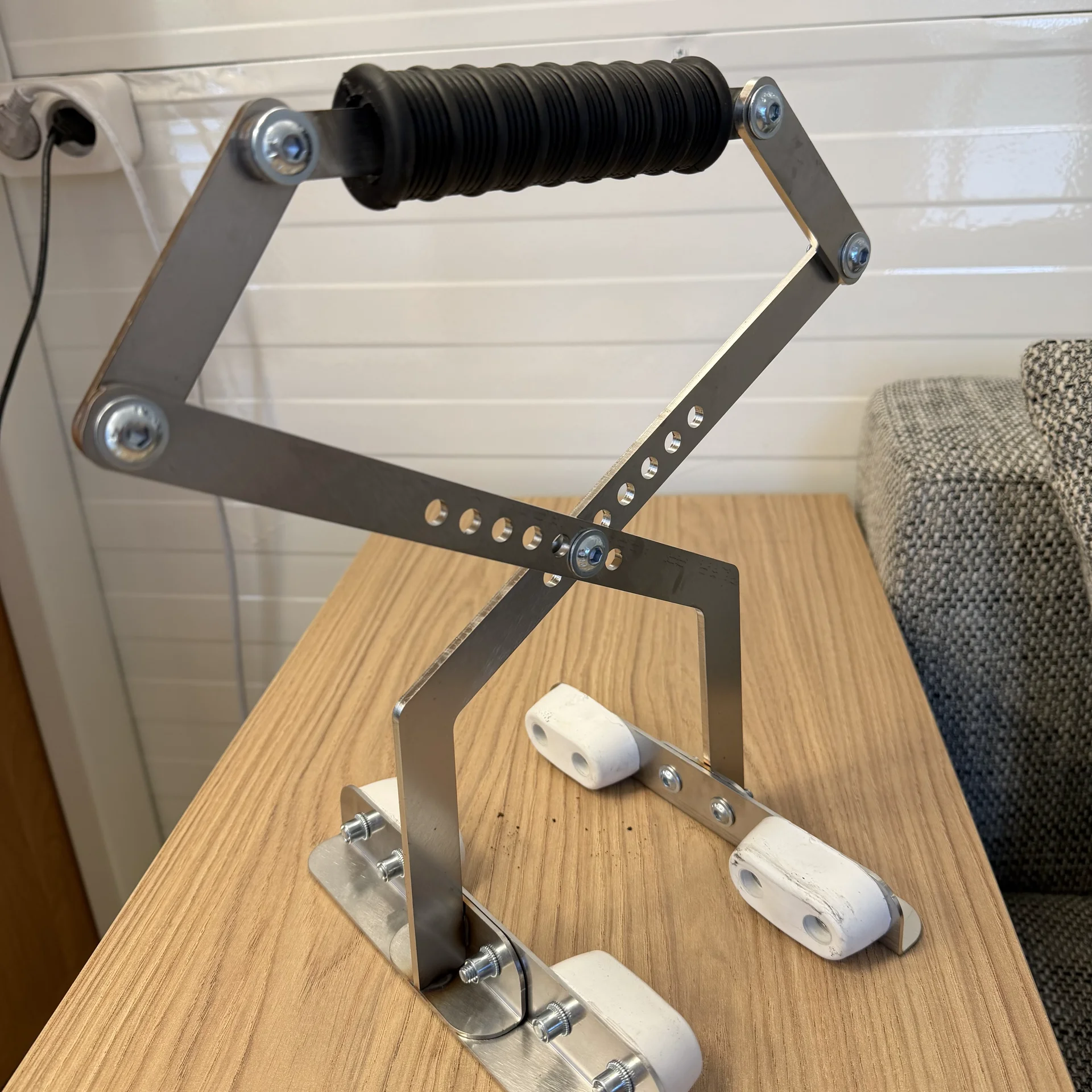 GRIX PLUS BIAŁY – Pflastergreifzange INOX 30–300 mm mit vier weißen Schutzauflagen
 3