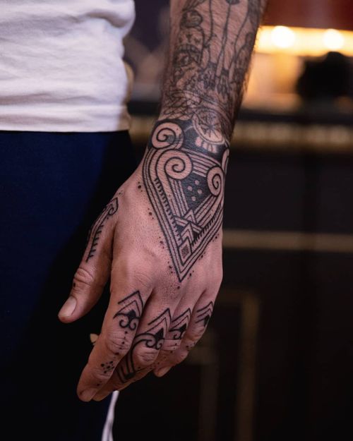 charlie_noirmain_tattooist