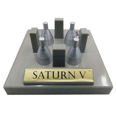 Saturn V 1:200 RTF