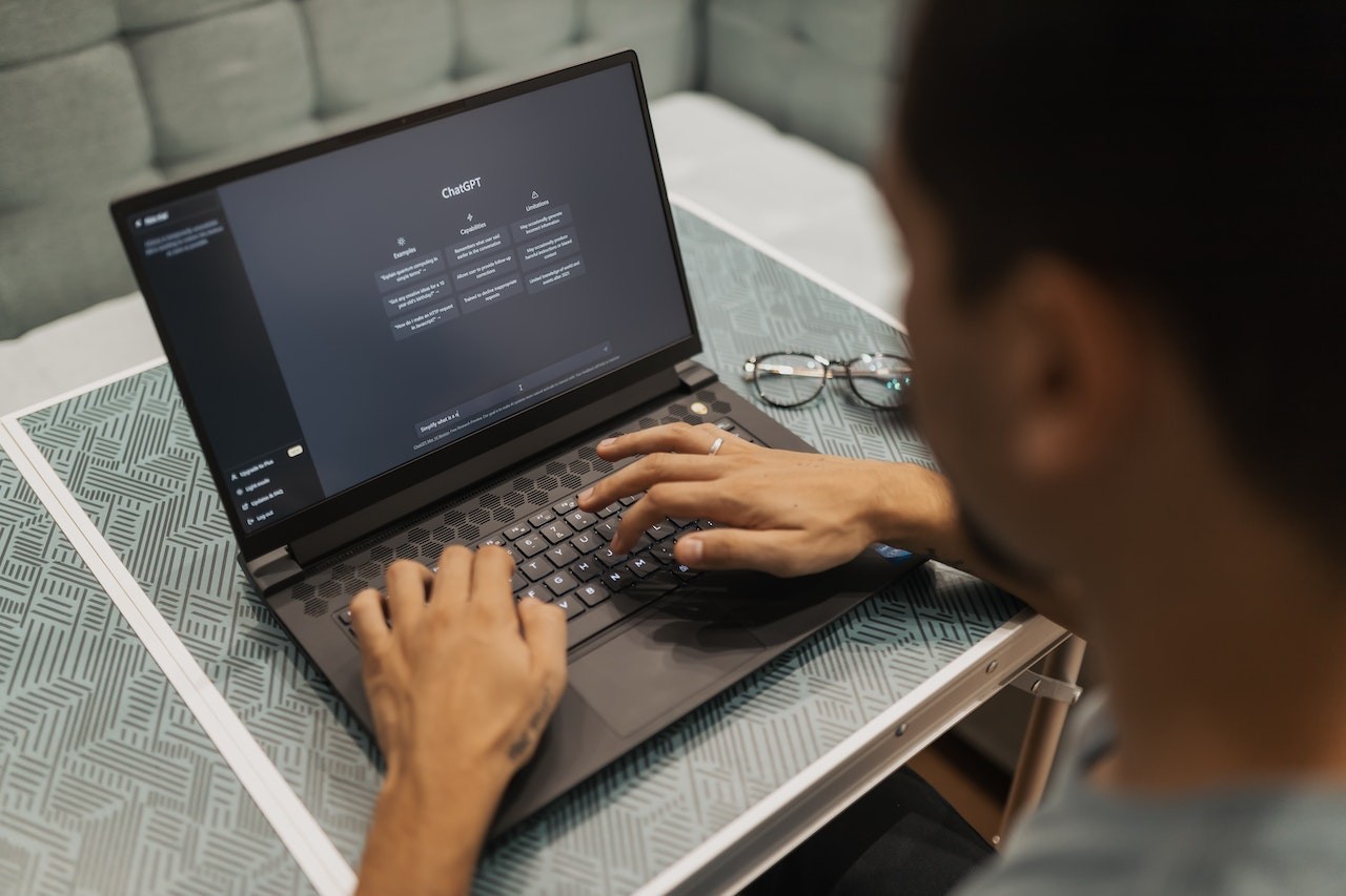 Bard vs ChatGPT vs Claude: Which is the best AI Assistant in 2023?