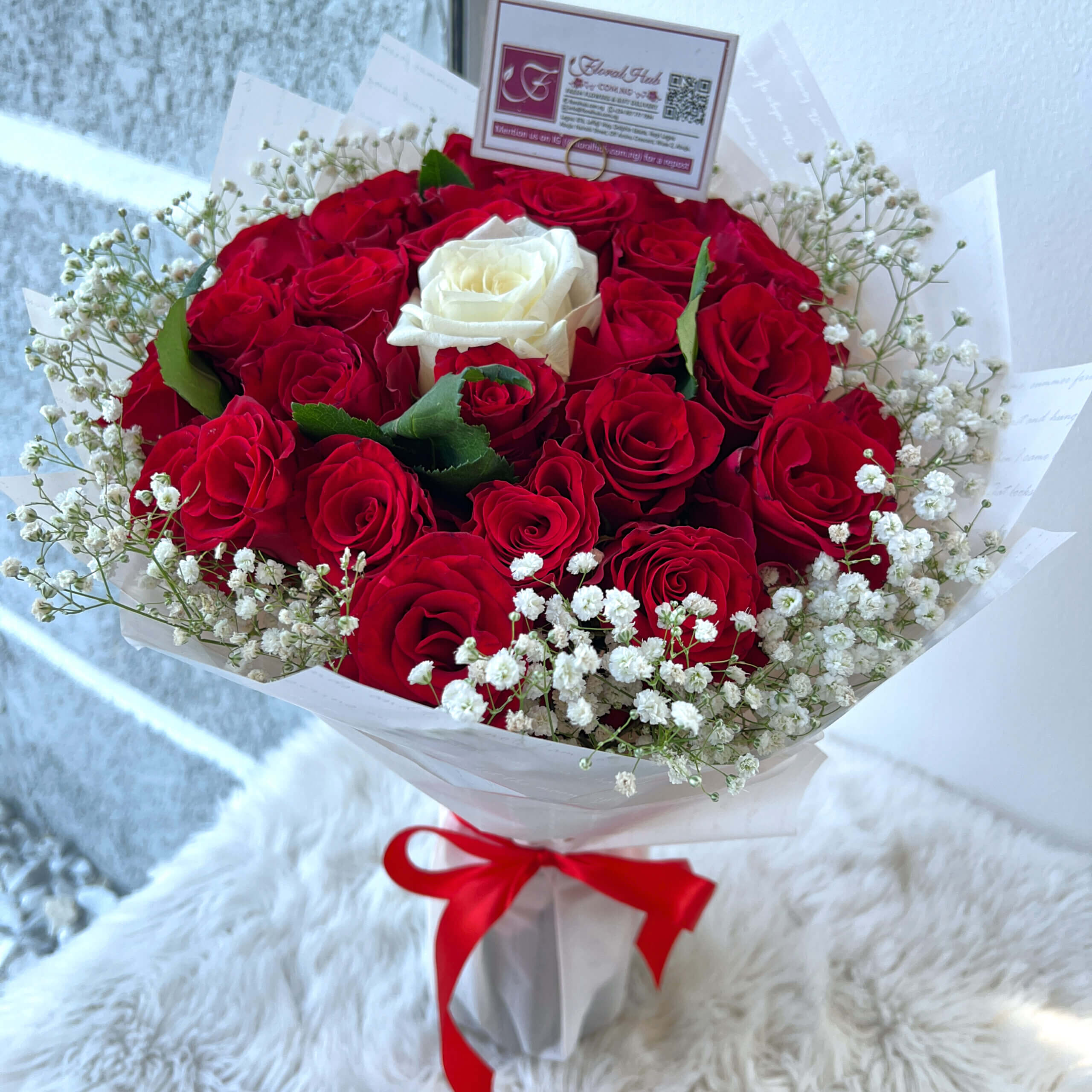 Numero Uno Red and White Roses Floralhub 1