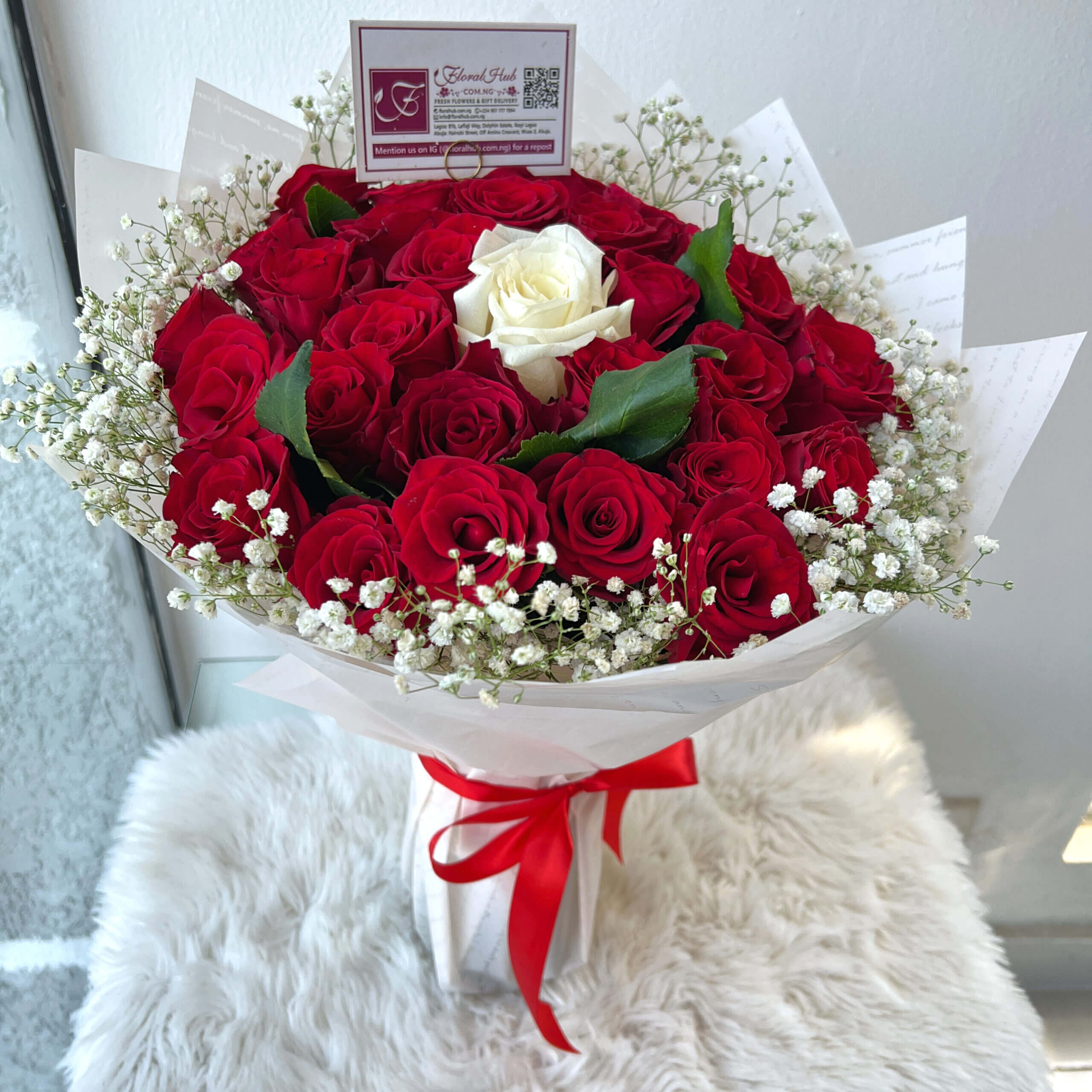 Numero Uno Red and White Roses Floralhub 3