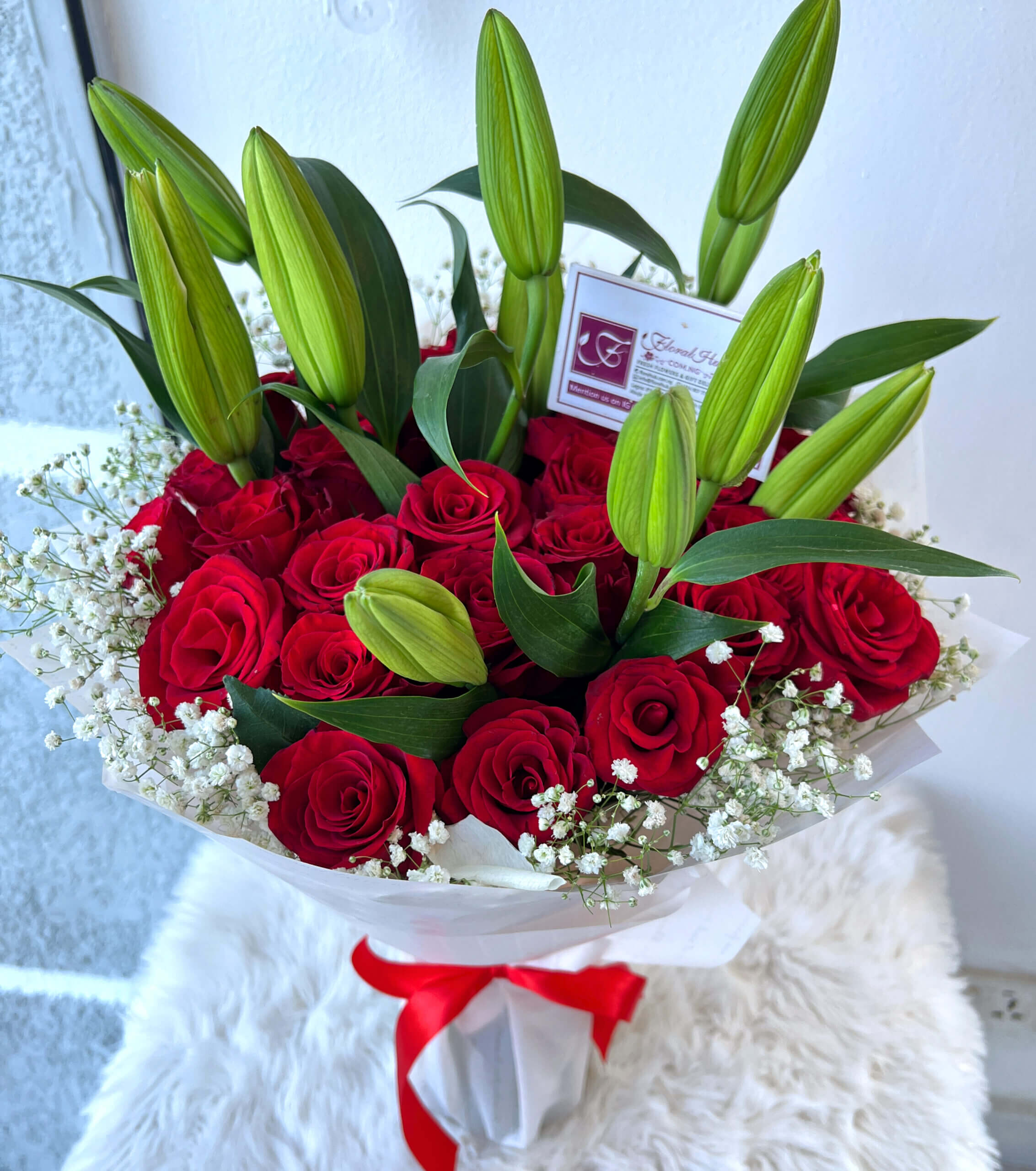 Debonair Bouquet– Bouquet of Lilies with Red Roses, and Gypsophila ...