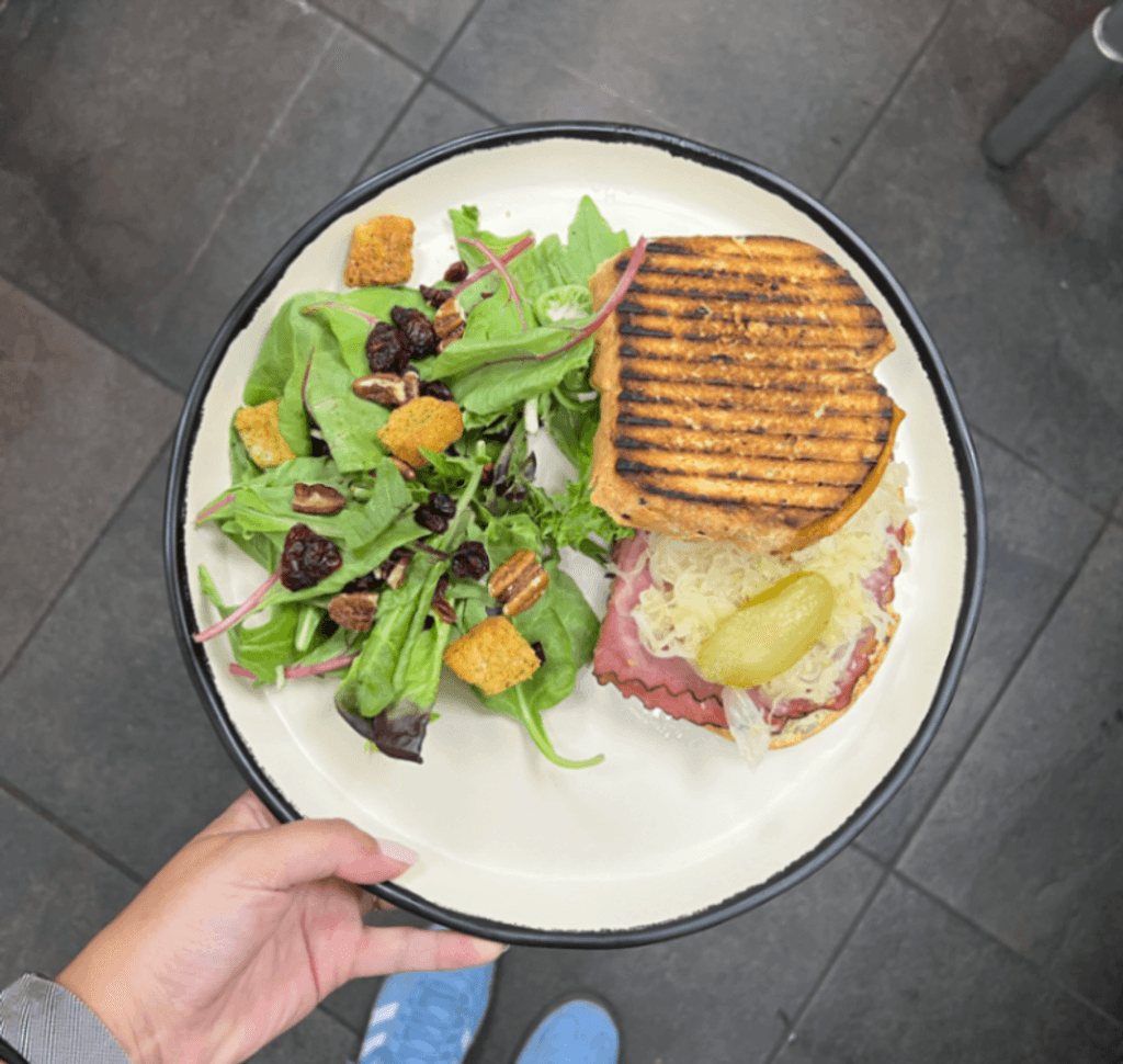 Roast beef sandwich
