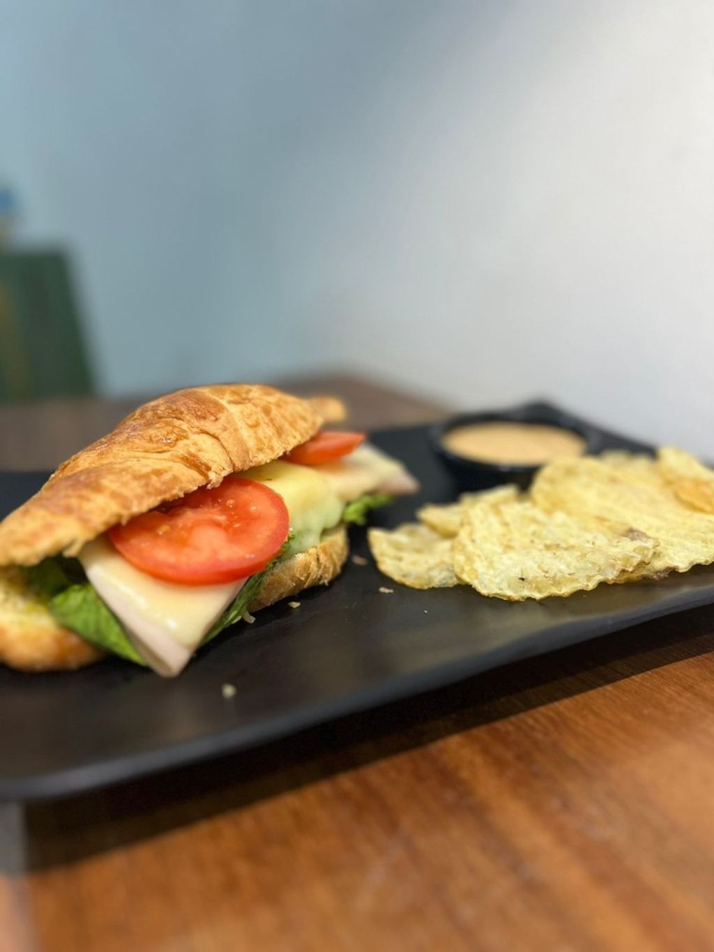 Croissant de jamón y queso 